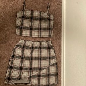 2 piece skirt and crop top size M